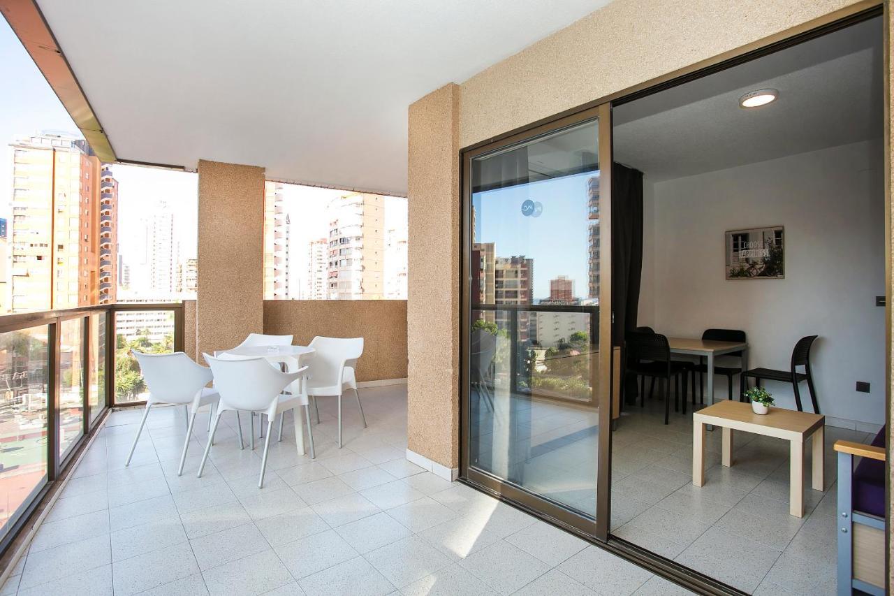 Apartamentos Amalia By Mc Бенидорм Екстериор снимка